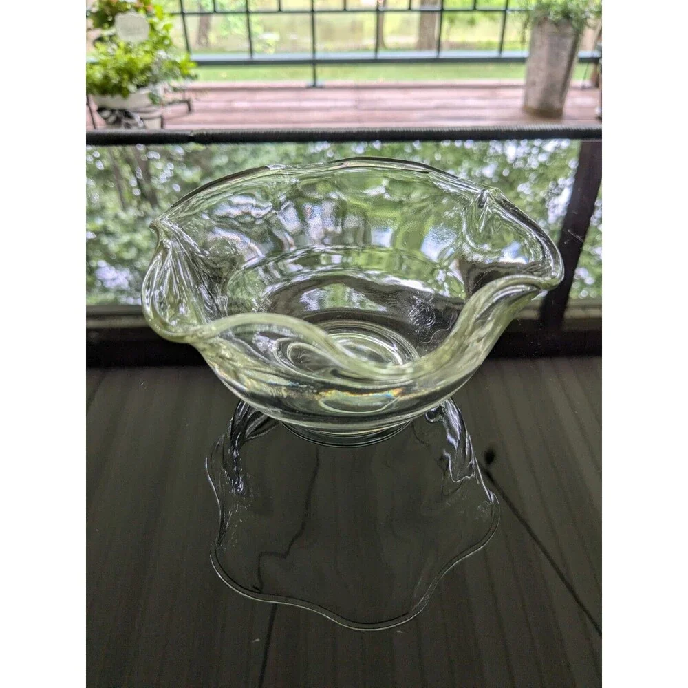 Vintage Clear Glass Dip/Dessert Bowl Yellow Tint Scalloped Edges MCM 5.25 inch